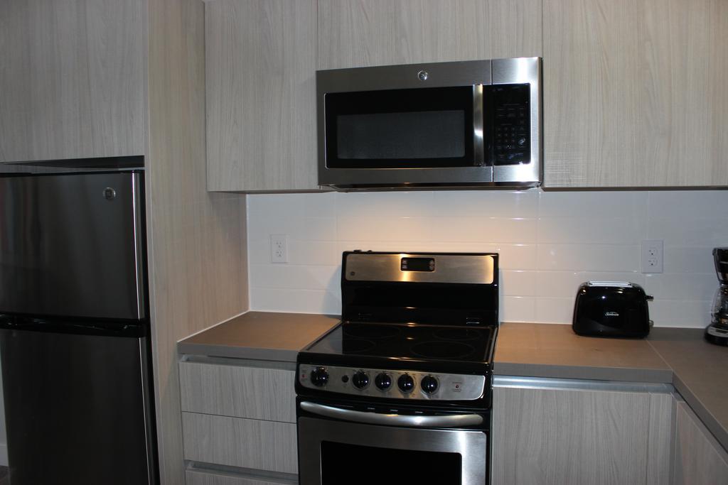 Atlas Suites- Furnished Apartments-College Street, Toronto Exteriör bild